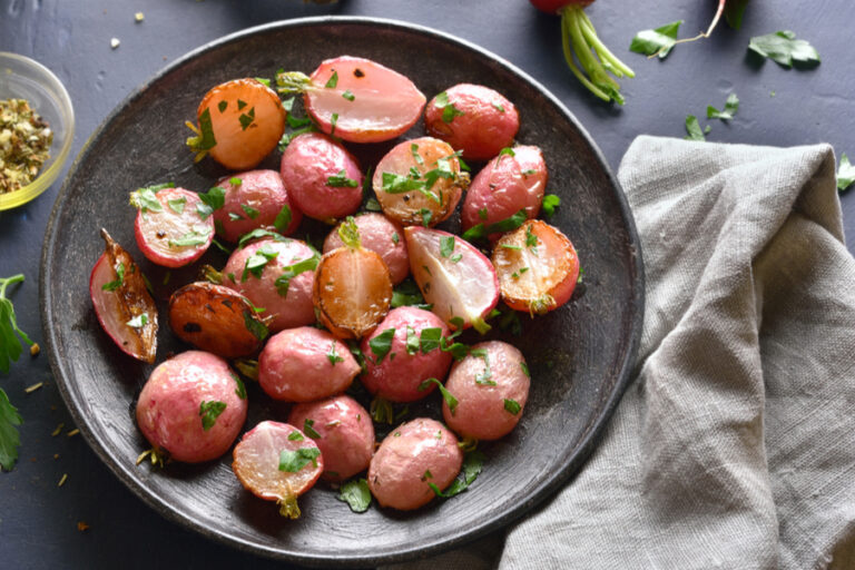 garlic butter roasted radishes