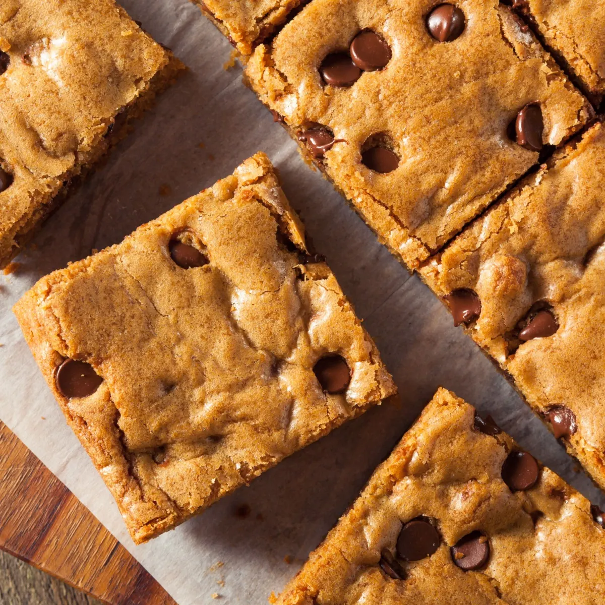 chocolate chip cookie bars