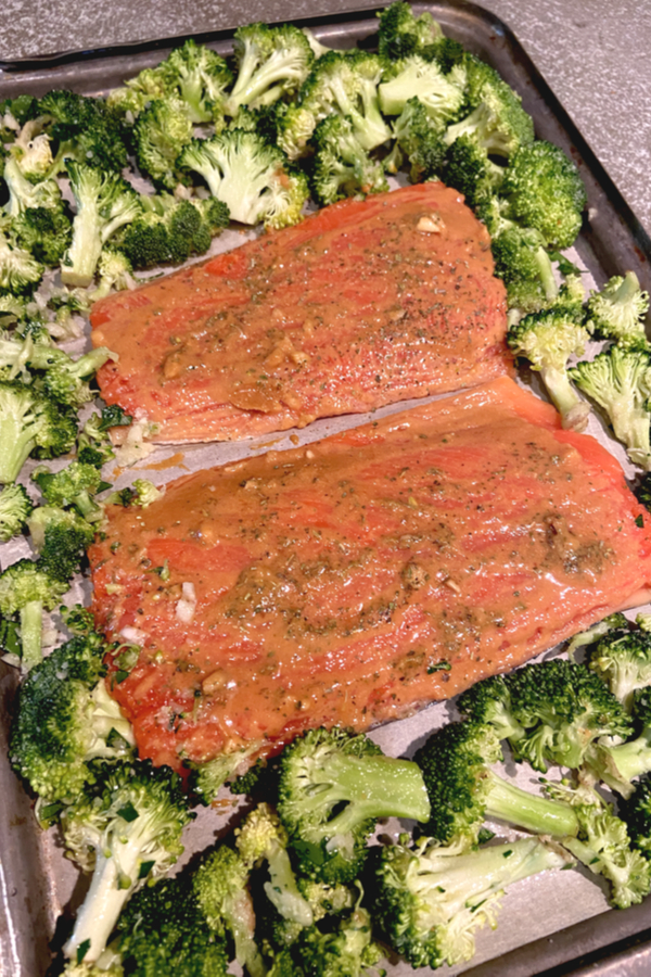 sheet pan salmon and broccoli 