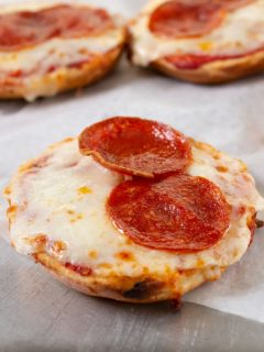air fryer pizza bagel