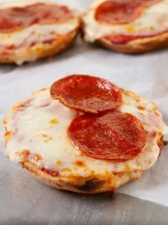 air fryer pizza bagel