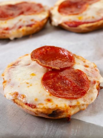 air fryer pizza bagel