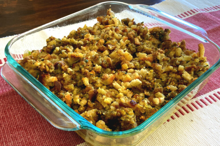 Chicken Broccoli Stuffing Casserole An Easy Dinner Recipe