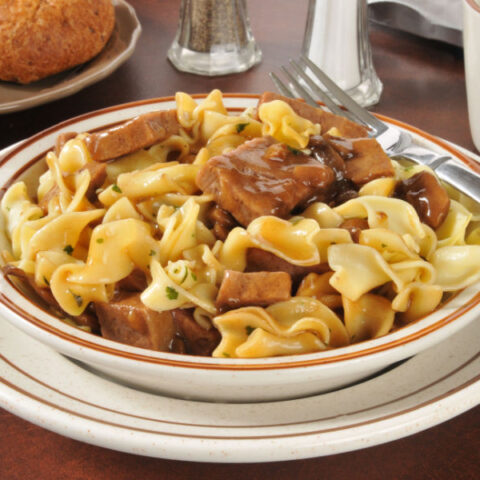 crock pot beef tips and noodles