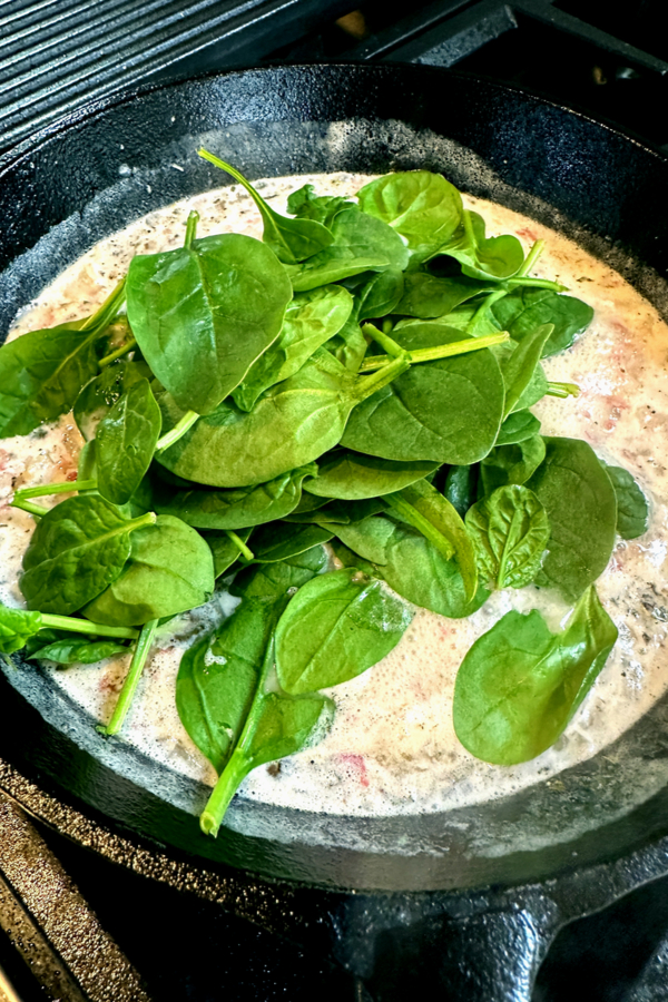 spinach in sauce 