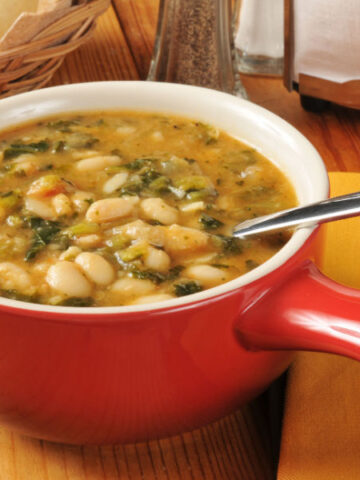 white bean and kale soup
