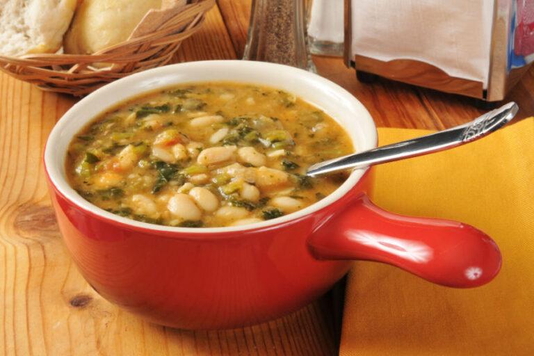 white bean and kale soup