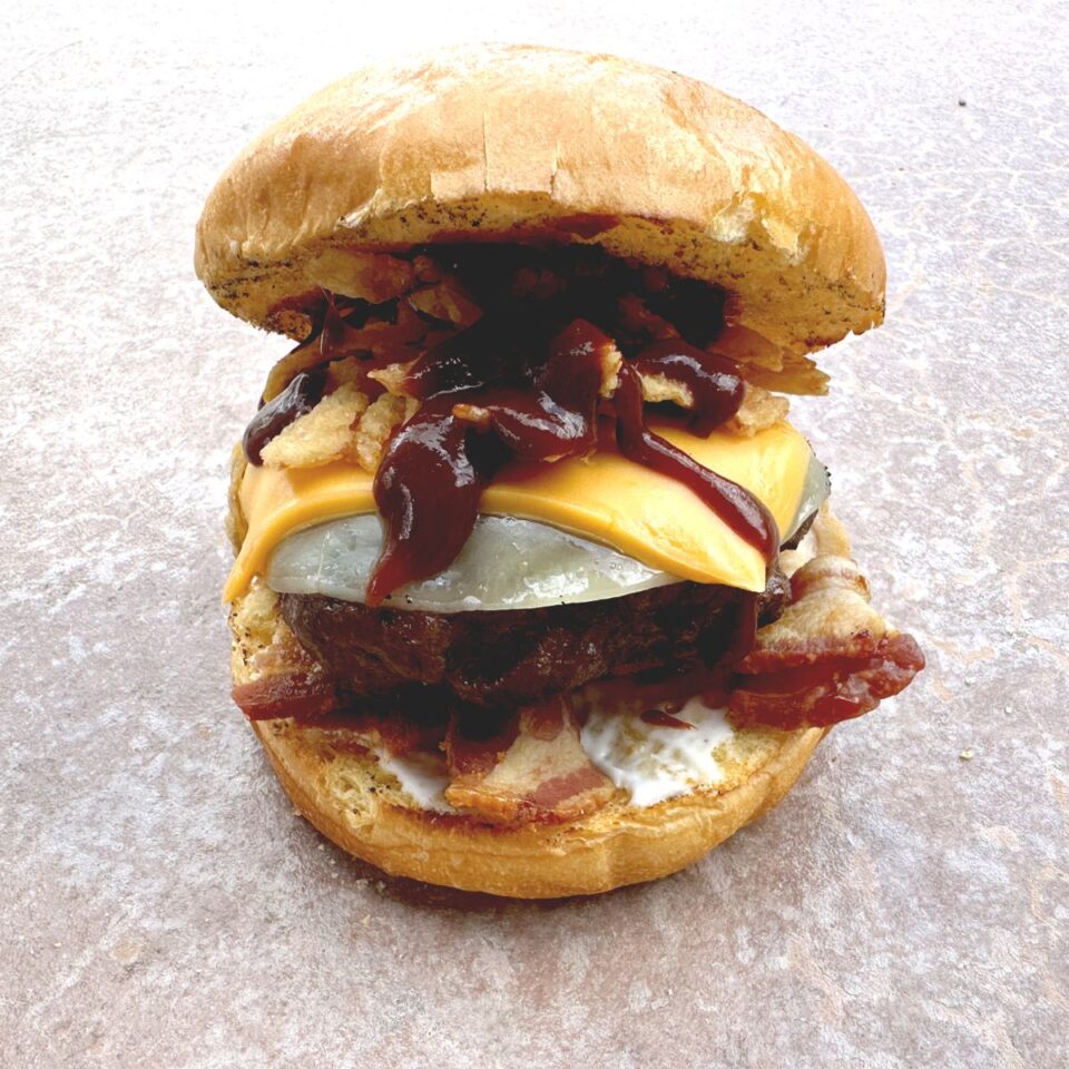 Best Barbecue Bacon Cheeseburger - A Classic Big Daddy Burger Best Barbecue Bacon Cheeseburger - A Classic Big Daddy Burger