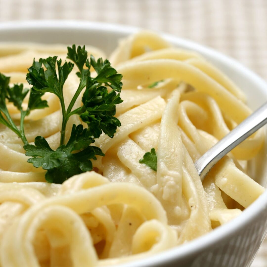 Fettuccine Alfredo For Two An Easy Meal Ready In 30 Minutes!