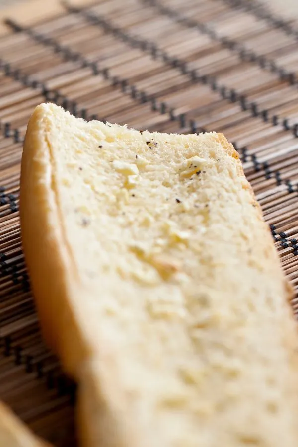 garlic butter on French bread 