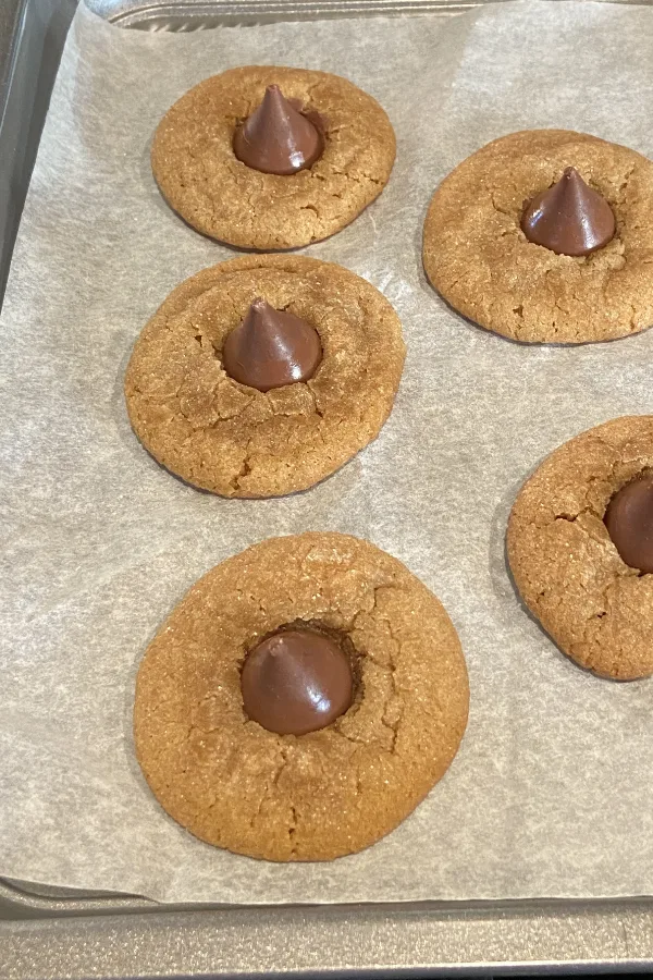 peanut butter blossom cookies on baking tray
