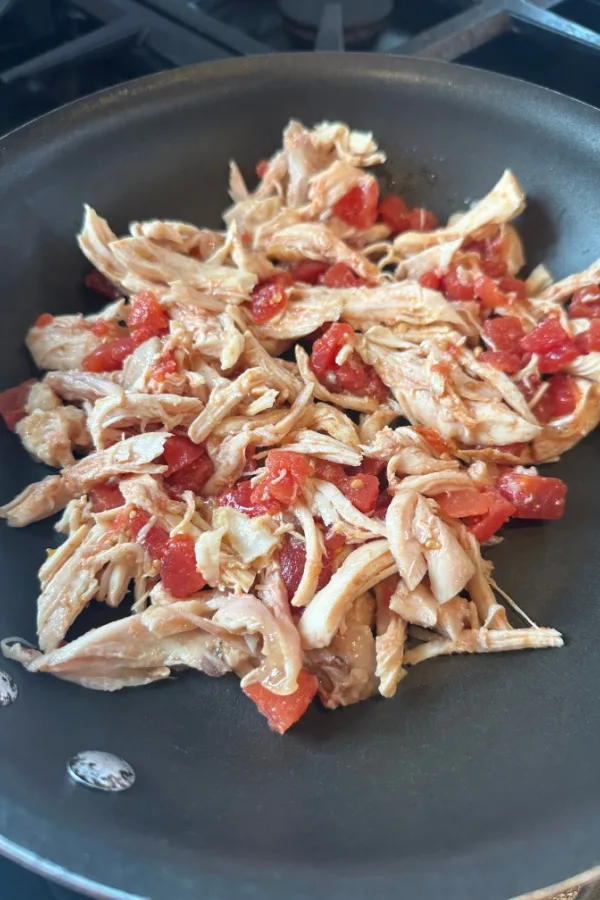 shredded chicken and tomatoes