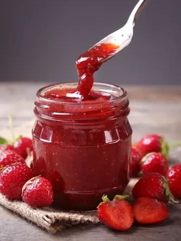 strawberry freezer jam