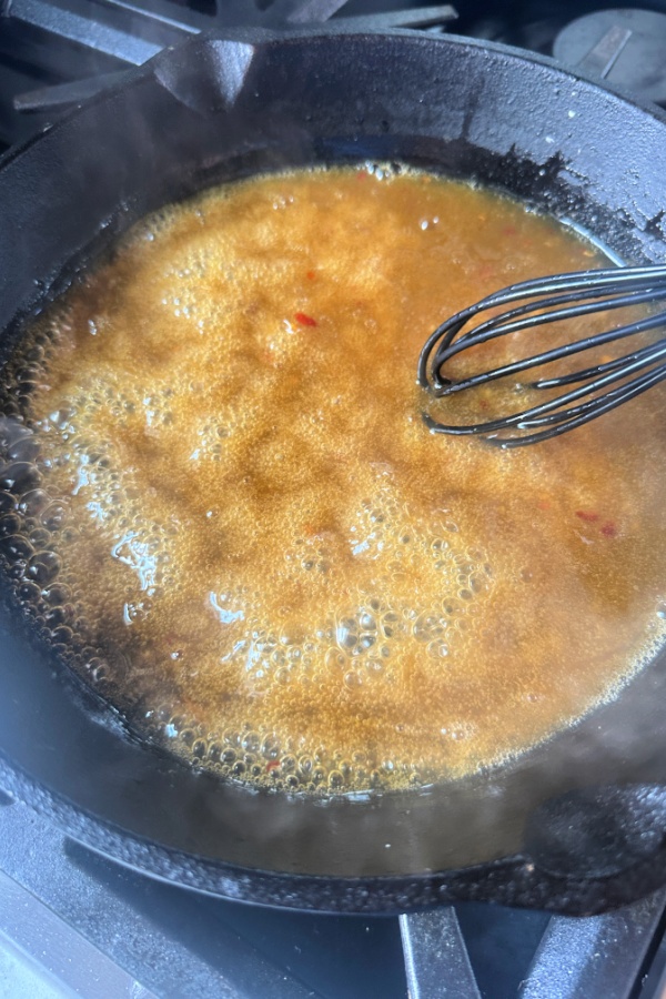 thickening sauce with corn starch slurry