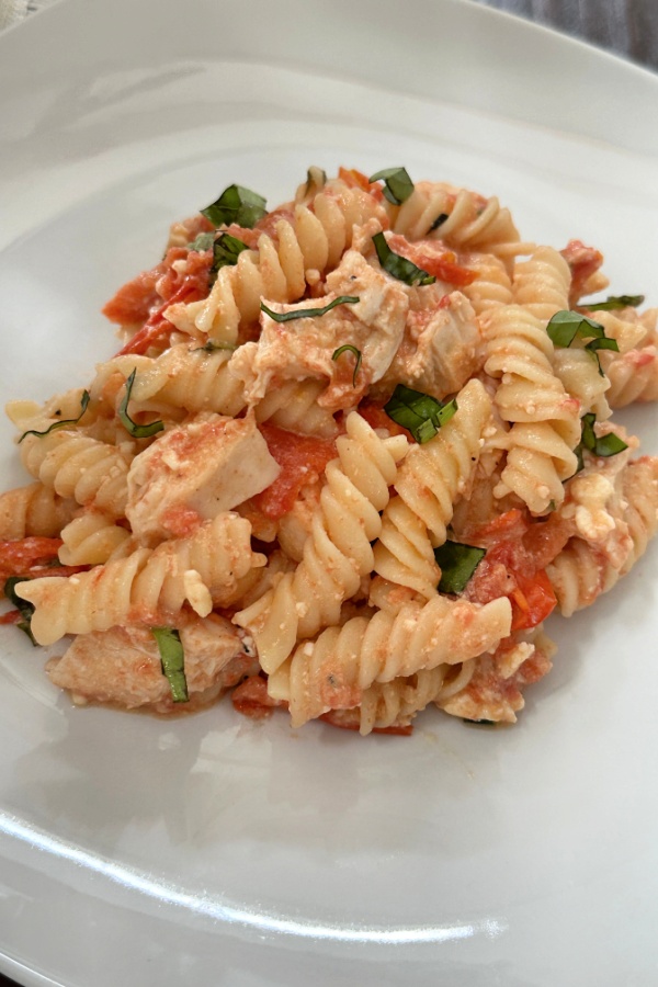 pasta and chicken in red sauce