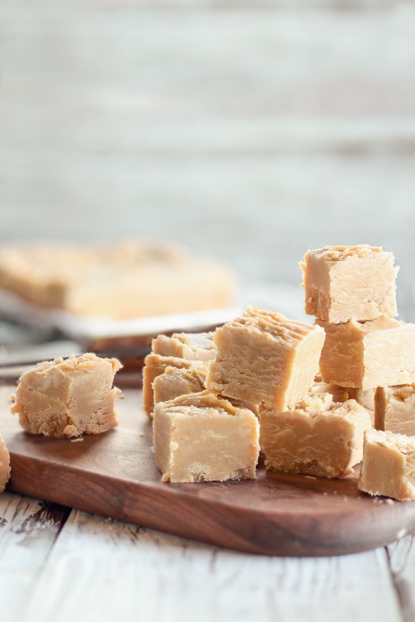 cut peanut butter fudge