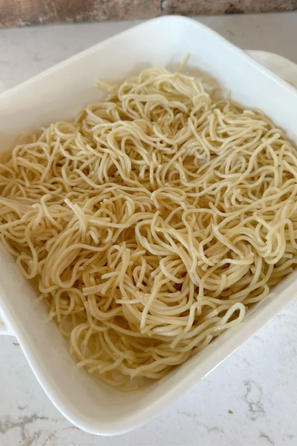 spaghetti noodles in baking dish