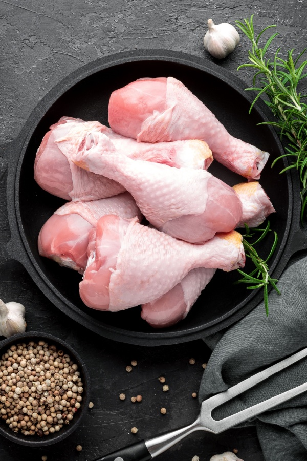 raw chicken legs
