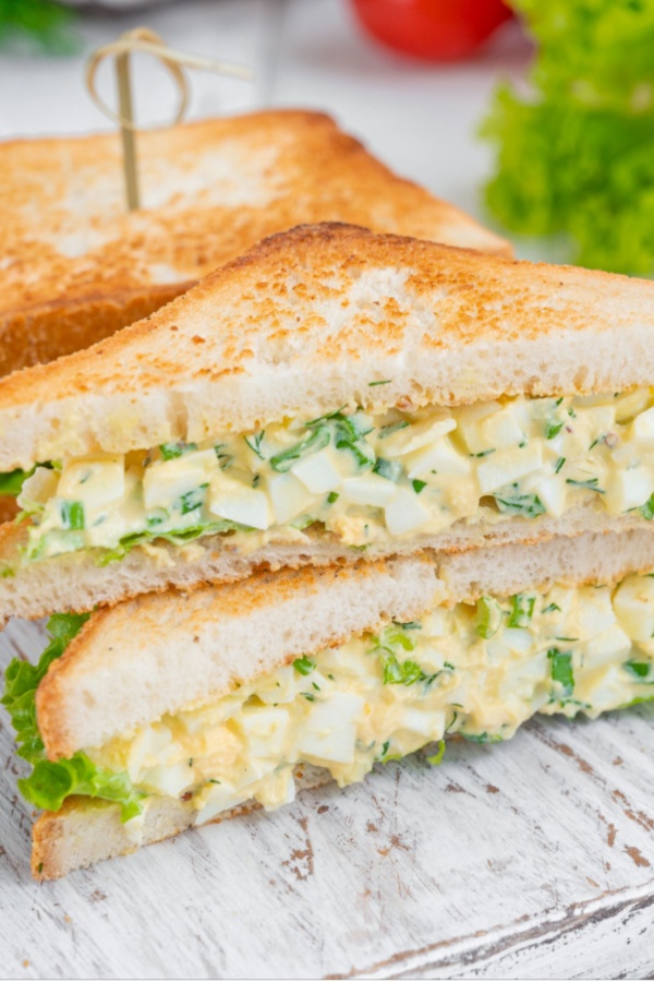 egg salad sandwich
