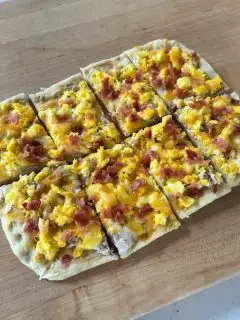 whole breakfast pizza