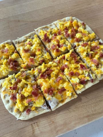 whole breakfast pizza