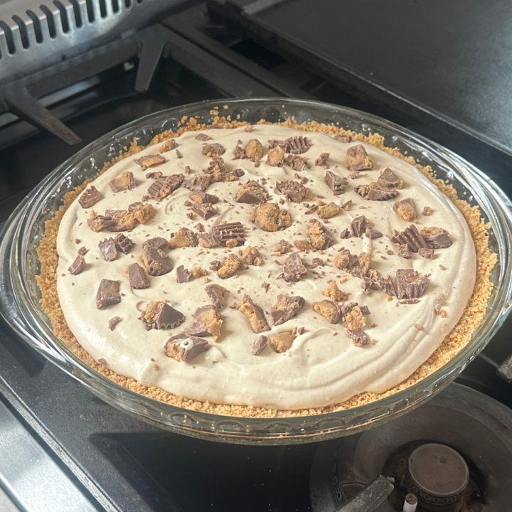 peanut butter cup pie